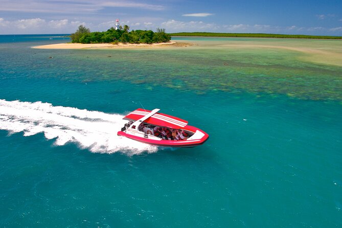 2 1/4 hr Low Isles Reef Sprinter Snorkeling Tour-No Island Access - Low Isles mooring snorkel: what the time on the water really feels like
