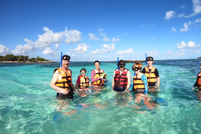 3 Hours VIP Semiprivate Tour Isla Mujeres Full Snorkeling Experience - Stop 1: Lighthouse Reef Shallow Snorkel Start