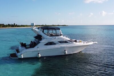 4 hours snorkel & beach tour - Private Yacht 47 ft - Route Choice: Coral Reef Snorkeling vs Sandbar Calm