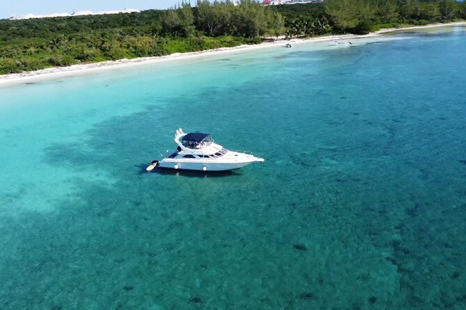 4 hours snorkel & beach tour - Private Yacht 47 ft - Meet the Crew: Why the Service Can Make or Break the Day