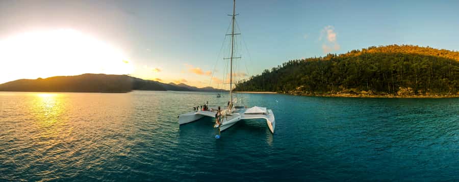 Airlie Beach: 2-Day Whitsunday Islands Sailing Snorkel Tour - Whitehaven Beach time: silica sand and the Hill Inlet lookout effect