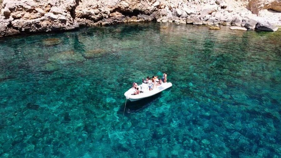 Alghero: Snorkeling Boat Tour in Porto Conte and Capo Caccia - Foradada Island and the cave of Palombi: the most cinematic stretch