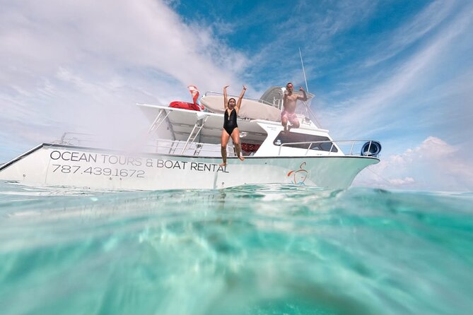 All Inclusive Beach and Snorkel Boat Tour to Icacos Island - Tortuga boat: the setup that keeps the day comfortable