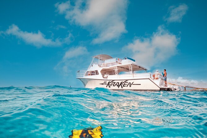 All Inclusive Snorkel and Slide Boat Tour: Icacos or Vieques - Group size and line-ups: the tradeoff of a popular tour