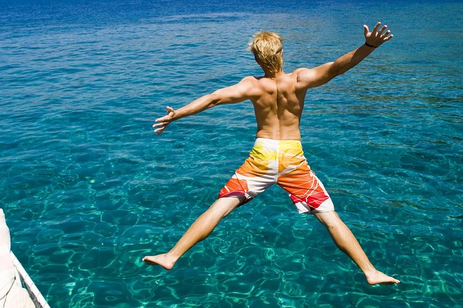 Amalfi Coast & Positano: Boat Tour with Snorkeling & Drinks - Stop 2: Conca dei Marini and the Runghetiello Grotto swim break