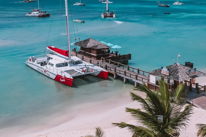 Antilla Shipwreck and Catalina Bay Snorkel Sail - Catalina Bay: Easy Calm-Water Snorkeling to Get Your Bearings
