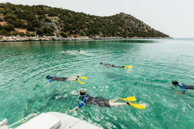 Athens, Nea Makri: Guided Small Group Snorkeling Boat Trip - Schinias Bay and National Park coast: where you relax between swims