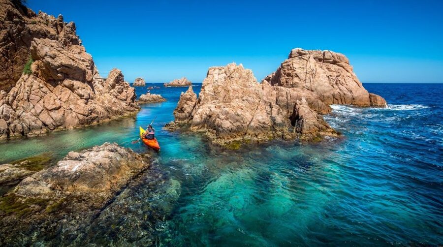 Barcelona: Costa Brava Kayak, Snorkel & Cliff Jump & Lunch - Lunch on the Beach and Free Time on Camino de Ronda
