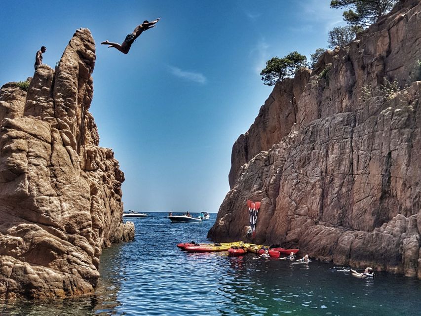 Barcelona: Costa Brava Tour with Kayak & Lagoon Snorkeling - How the van timing shapes the whole day