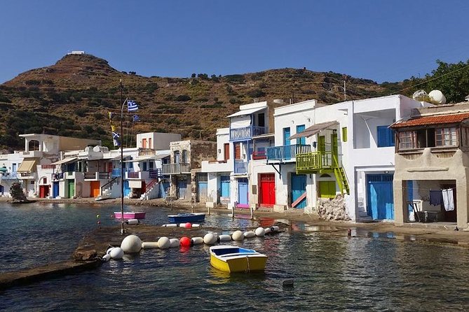 Best of Milos and Poliegos Catamaran snorkelling Cruise with BBQ - Poliegos and Galazia Nera: Blue Lagoon swim with a late breakfast