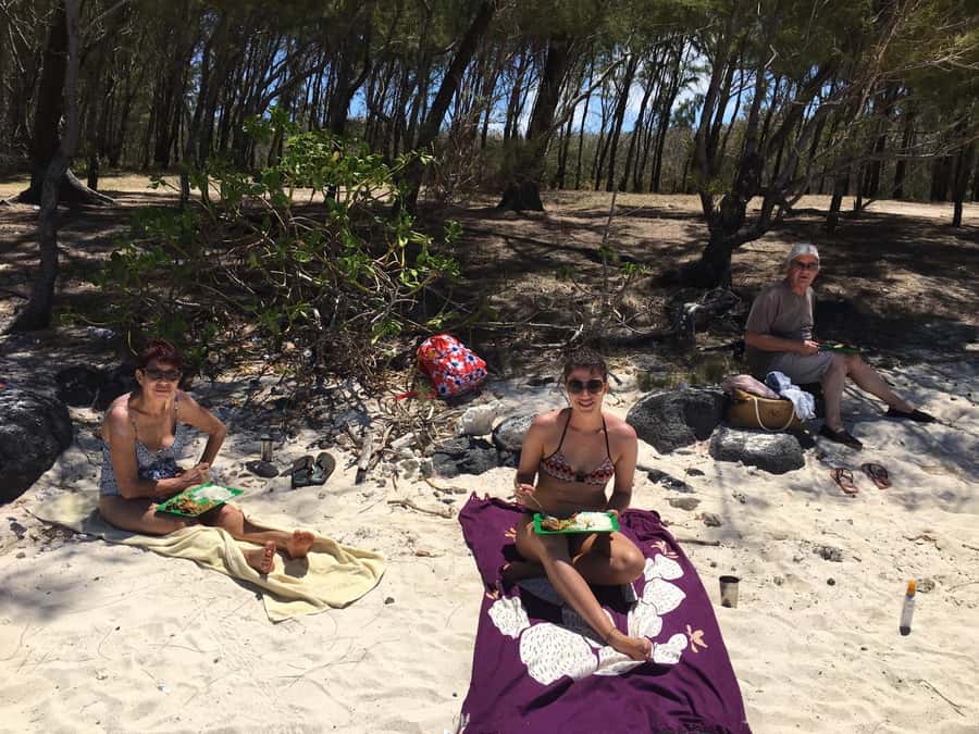 Blue Bay: Half-Day Snorkeling Trip with Creole Picnic Lunch - Snorkeling After Lunch: Second Lagoon Stop and Coral Time