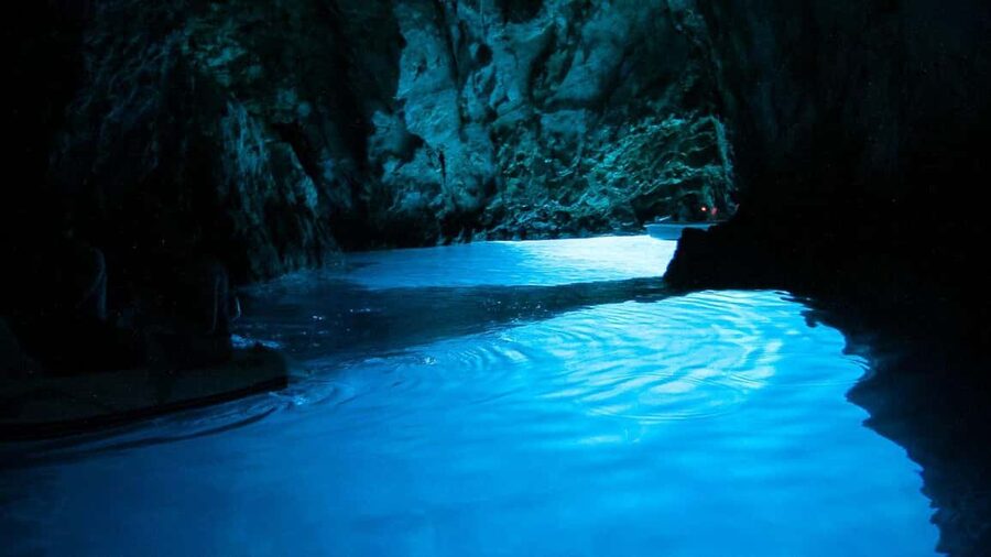 Blue Cave & Island-Hopping Tour with Snorkeling from Split - Who this tour is for (and who should look elsewhere)
