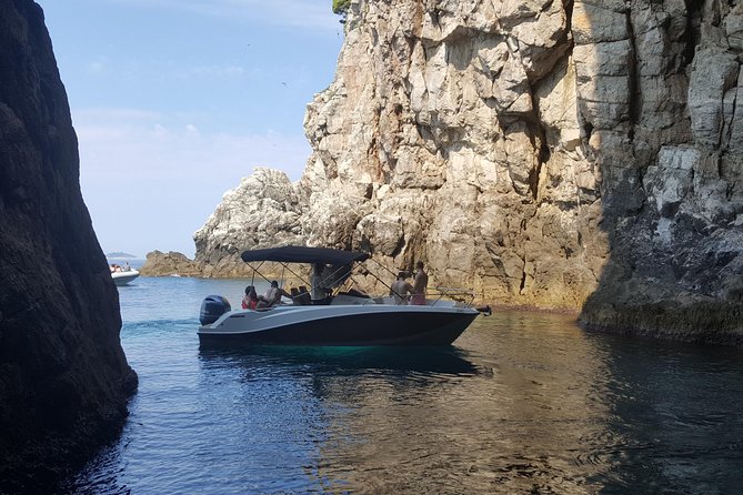 Blue & Green cave,Šunj beach - with drinks small group speedboat - Included drinks, water, and snorkeling gear: value check