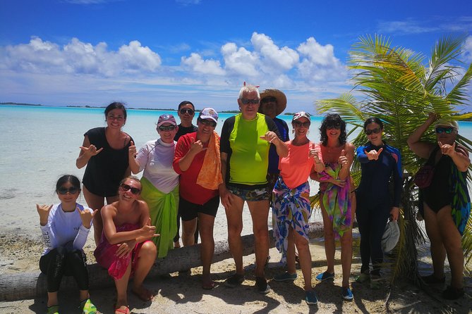 BLUE LAGOON | Eco-tour | Snorkeling Avatoru | Secret Green Lagoon - Braiding workshop and traditional music: culture you can do, not just watch