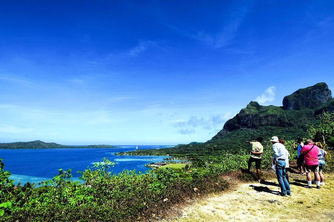 Bora Bora Combo Tour: Lagoon Cruise and 4WD Tour Including Snorkeling - Black-Tip Reef Sharks and the Coral Garden: Your Three Snorkel Phases