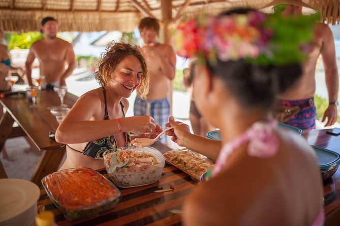Bora Bora Snorkel Cruise by Polynesian Outrigger Canoe with BBQ Island Lunch - Sharks, Stingrays, Eagle Rays, and Manta Rays: How You Maximize the Chances