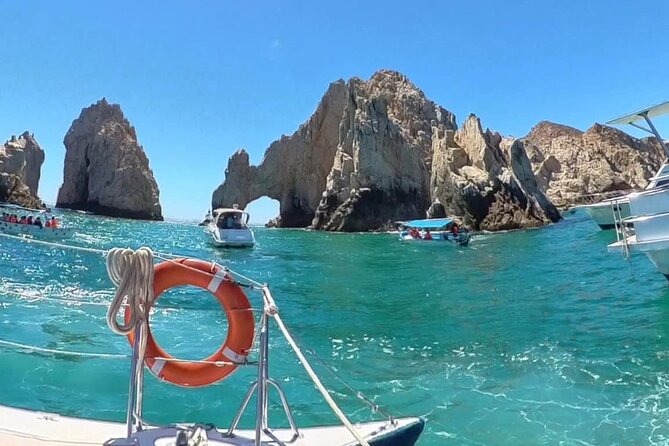 Cabo Blue Snorkeling Cruise, Open Bar and Lunch in Cabo San Lucas - El Arco: when the photo stop is the main show