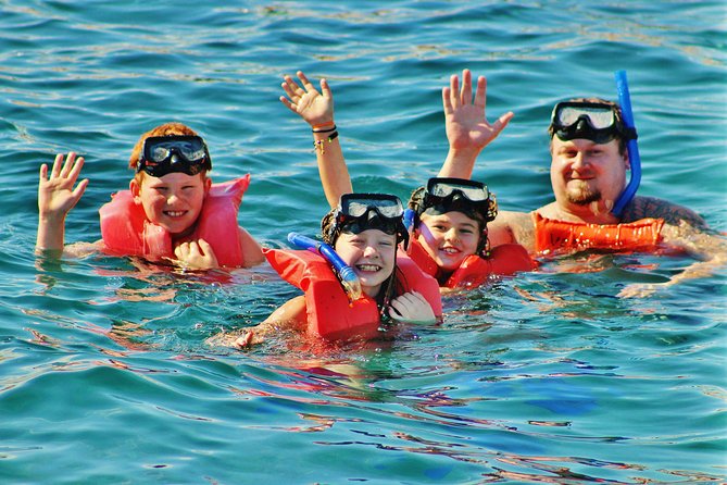 Cabo Escape Snorkel Fun Cruise - Cruising Land’s End: Pelican Rock, Lovers Beach, and the Arch From the Water