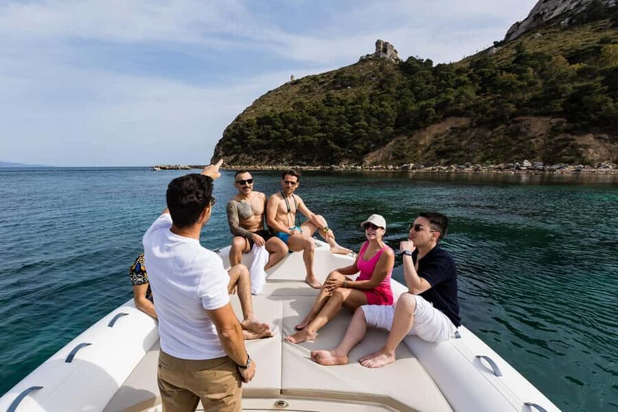 Cagliari: Boat Tour with 5 Snorkeling Stops & Free Drinks - Drinks and the Skipper’s Role: Why the Host Matters