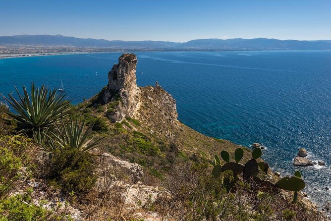 Cagliari : Gozzo Tour with 3 Swim Stops, Snorkeling & Local Food - Quick hits before you go