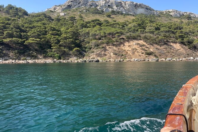 Cagliari Gulf Boat tour : 5 stops, snorkeling & local aperitif - Stop 5: Poetto and the Sardinian Aperitif at Spiaggia dei Centomila