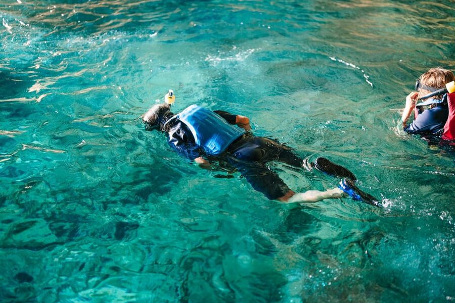 Cala Varques: Guided Sea Caves Kayak & Snorkeling Expedition - Photos included: how it works and the small risks