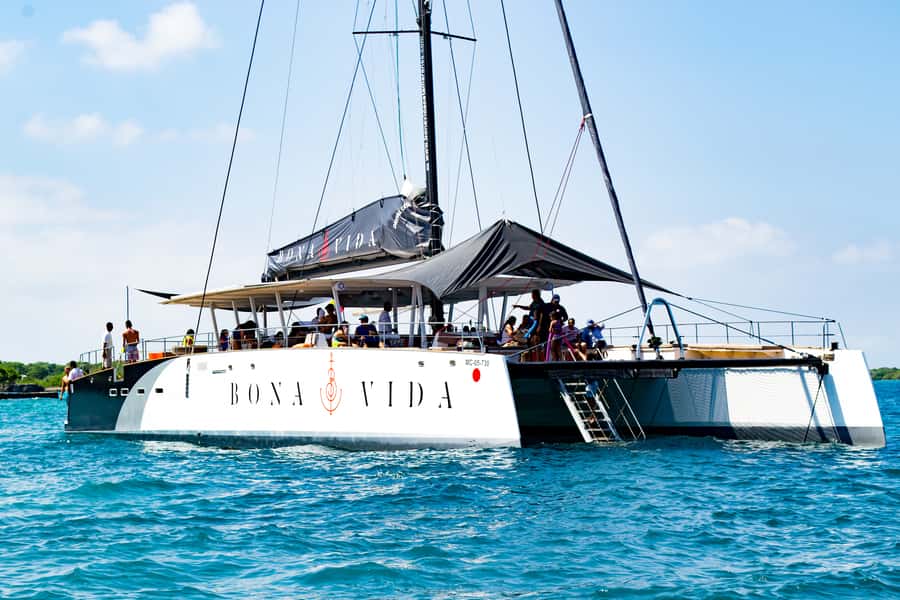 Cartagena: Rosario Islands Catamaran with Lunch and Snorkel - Why this catamaran day works so well in Cartagena