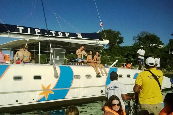 Catamaran Day Trip, Snorkeling & Sailing Excursion - Pickup and drop-off in Puerto Plata and Cabarete