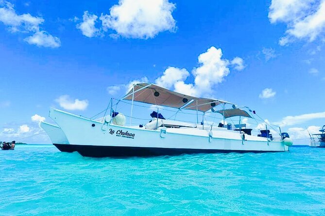 Catamaran Snorkel Adventure to El Cielo and The Money Bar Beach - A 4-hour catamaran plan: reefs, El Cielo, and Money Bar in one loop