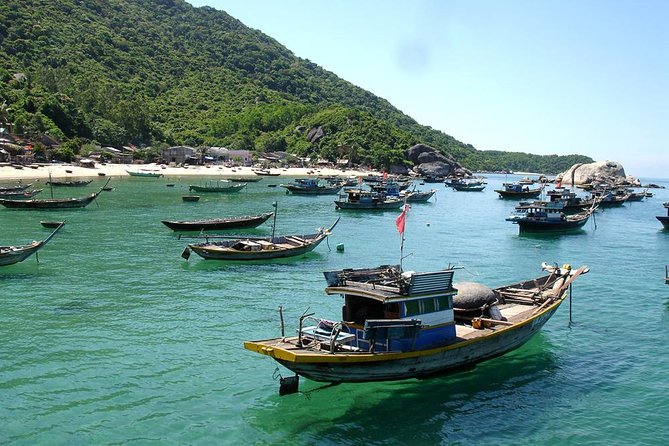 Cham Island Tour Snorkeling -Sunbathing - Nice Beach - Speedboat - Best months for visibility and crowd sanity (plus what winter changes)