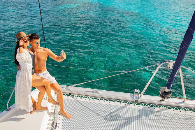Cozumel Luxury Sailing & Snorkeling with Lunch and Open Bar Onboard - Price and value: what $139 gets you, and what costs extra