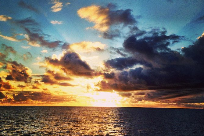 Deluxe Na Pali Sunset Snorkel Tour on the Lucky Lady - Price and value: does $233.74 make sense?
