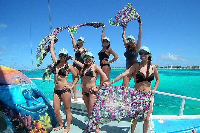 Dolphin Catamaran Snorkel and Sail with Open Bar - Boca Catalina Bay Reef Stop: Fresh Fun, Not Always a Coral Monster