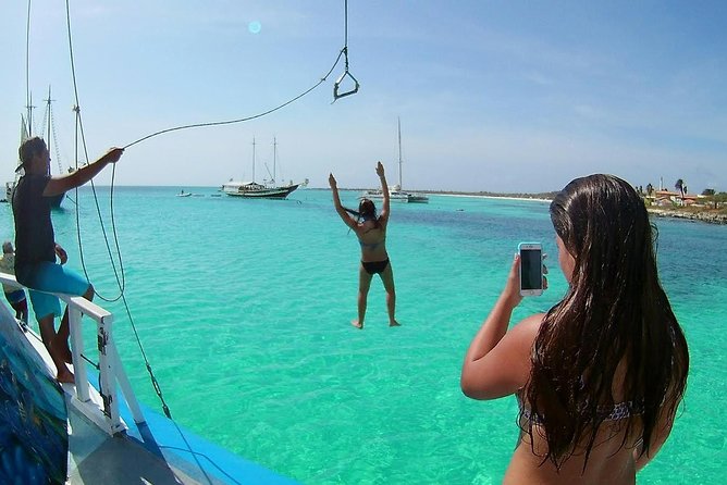 Dolphin Catamaran Snorkel and Sail with Open Bar - Open Bar Plus a Light Lunch: Great Value With One Catch