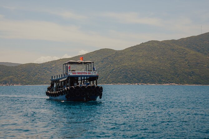 Explore Nha Trang Bay: Half-Day Snorkeling Adventure Tour - Snorkeling gear, wetsuits, and mask fit that matters