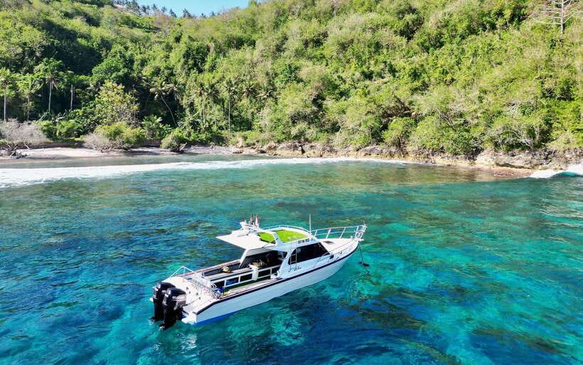 From Bali: Nusa Penida Private Snorkeling Tour with Lunch - Lunch at Penida: local food plus an infinity-pool reset