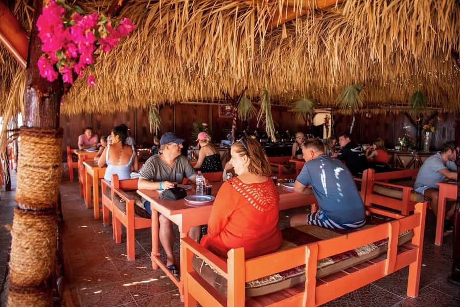 From Hurghada: Paradise Island Snorkeling Cruise with Lunch - Water Sports and the Small Add-Ons That Change the Value