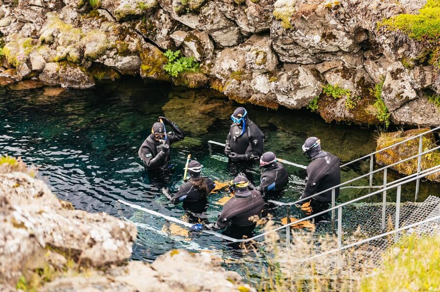 From Reykjavík: Golden Circle Tour and Silfra Snorkeling - Þingvellir National Park: where your brain clicks with the geology