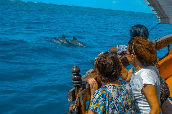Full-Day Special Wasini Island Tour with Snorkeling and Lunch - Wasini Island: lunch first, then coral garden time