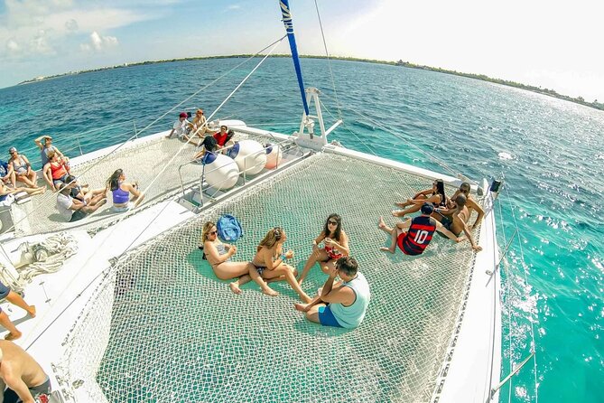 Full Experience Isla Mujeres: Food aboard + Premium drinks + Snorkel + Free time - How Lunch and the Open Bar Add Value (and When They Don’t)