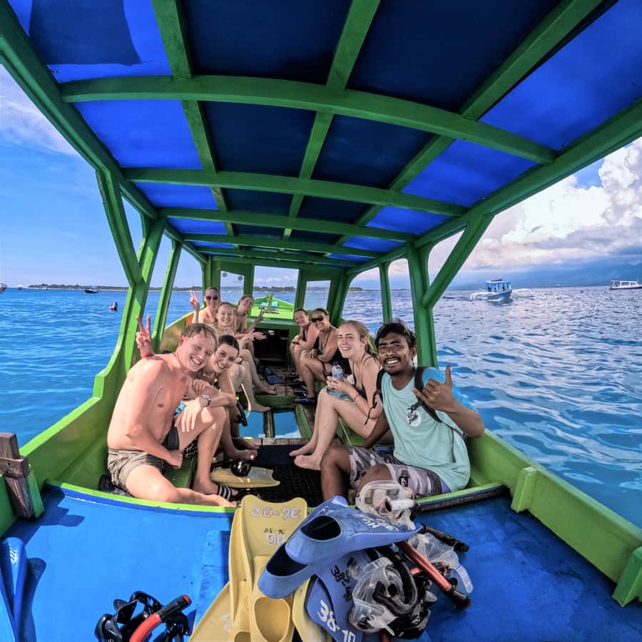 Gili Islands: Private or Shared Snorkeling Boat Trip - The extra stop near Gili Air: warm water and shallower reefs