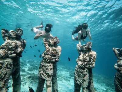 Gili Trawangan: Gili Islands Sunset Boat Tour and Snorkeling - Glass-bottom boat travel: why “on the water” is part of the fun