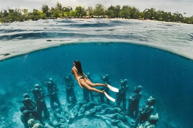 Half-Day Private Guided Snorkeling Turtles Underwater Statues - Private Turtle Snorkeling Across the Gili Islands