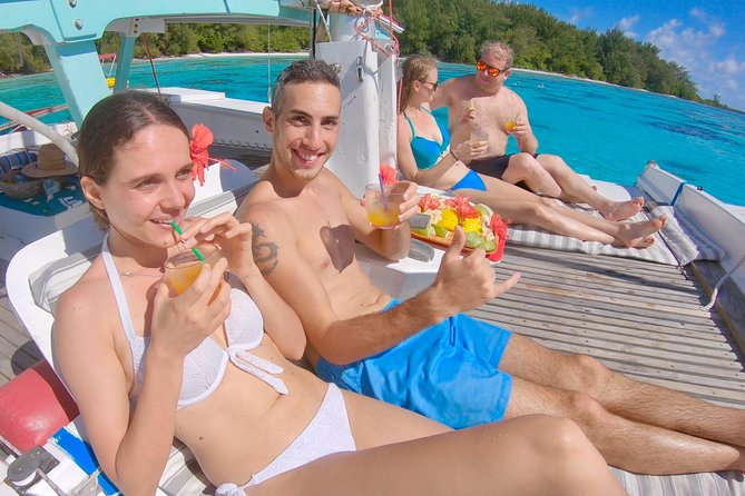 Half Day Tour : Moorea Snorkeling & Sailing on a Catamaran named Taboo - The catamaran sailing portion: what it’s like when the wind cooperates