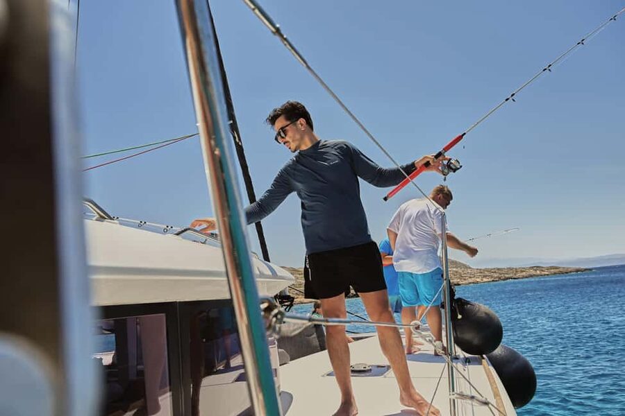 Heraklion: Dia Catamaran Tour - Lunch, Open Bar & Snorkeling - Should you book the Dia catamaran tour from Heraklion?