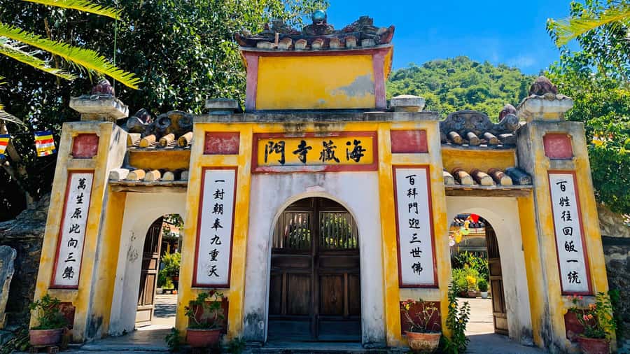 Hoi An: Cham Islands Snorkeling Trip by Speedboat with Lunch - Beach time and the real rhythm of the day