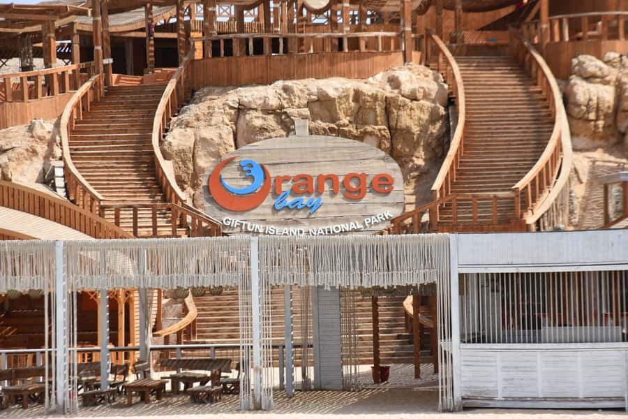 Hurghada:Luxury Diving & Snorkeling inc/Island/Lunch/Massage - Massage on deck: a small luxury that hits at the right time