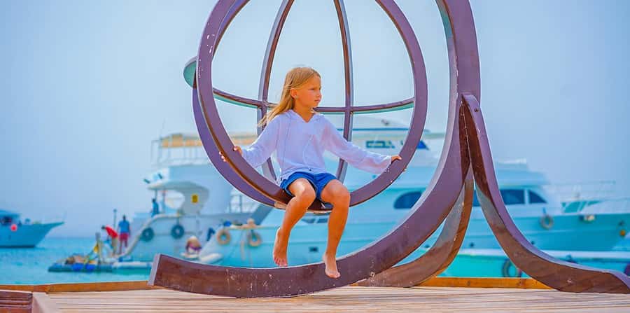 Hurghada: Paradise Island Yacht Cruise, Lunch & Snorkeling - Why Paradise Island feels calmer than most island days