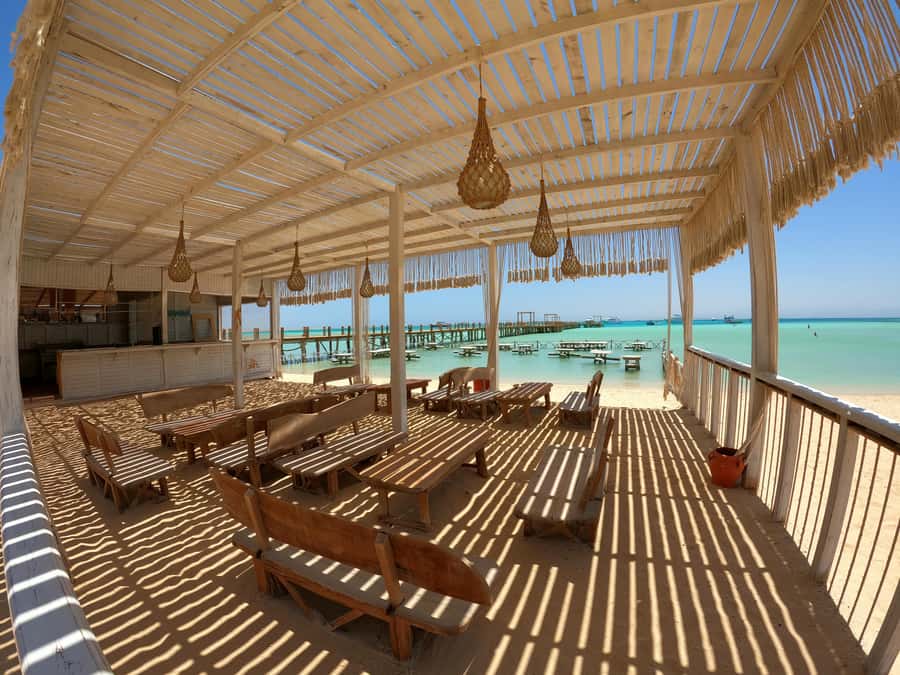 Hurghada: Snorkeling 6 x 1 to Orange Bay w Diving & Massage - Massage and lunch on board: where the day slows down