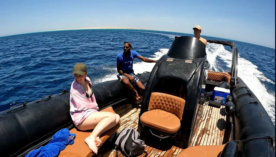Hurghada: White Island Speedboat Tour, Snorkeling, & Lunch - Optional 5-minute flight add-on: see the Red Sea from above